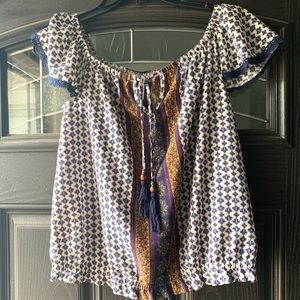 Detailed blouse